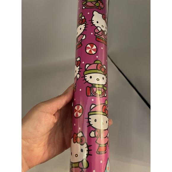 NEW HELLO KITTY Christmas Holiday GIFT Wrapping Paper 100 Sq Ft HTF! - Picture 3 of 5